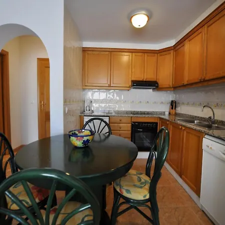 Apartment In Roses, 50 M From